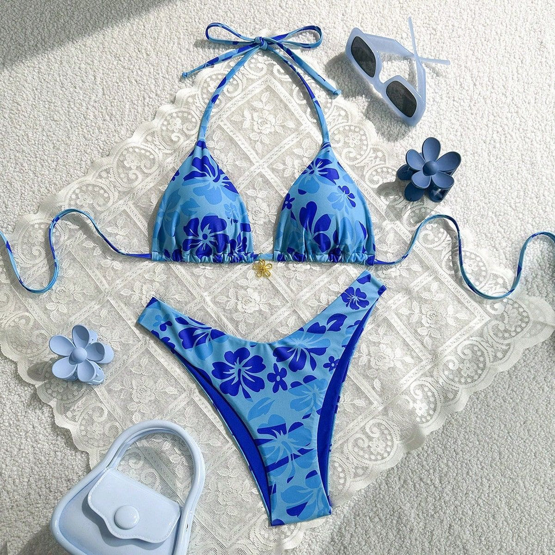 Women's Triangle Bikini with Floral Pattern Mune Fashion