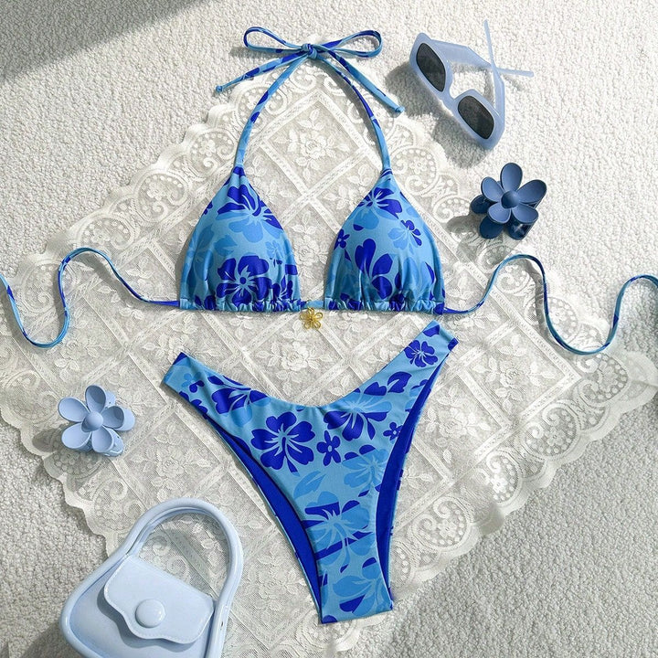 Women's Triangle Bikini with Floral Pattern Mune Fashion