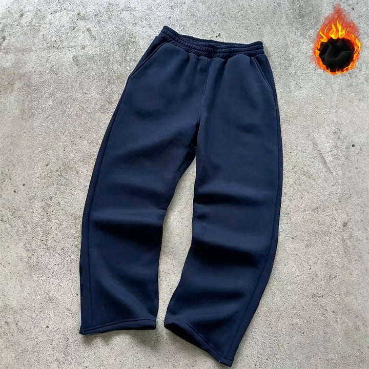 Unisex non-padded sweatpants with elastic comfort waistband, straight leg and side pockets Mune Fashion