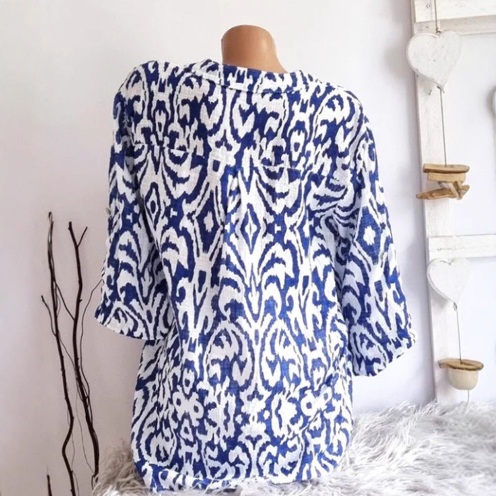 Women nan locker cut tunic blouse with Ikat pattern, V-neck and three-quarter sleeves Mune Fashion
