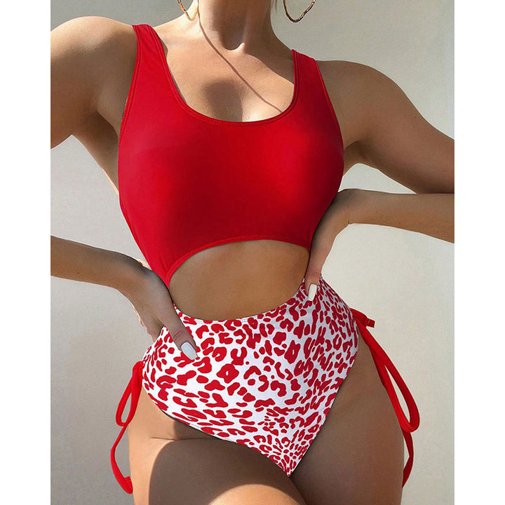 Women's Cut-Out Swimsuit with Fashionable Leopard Print Mune Fashion