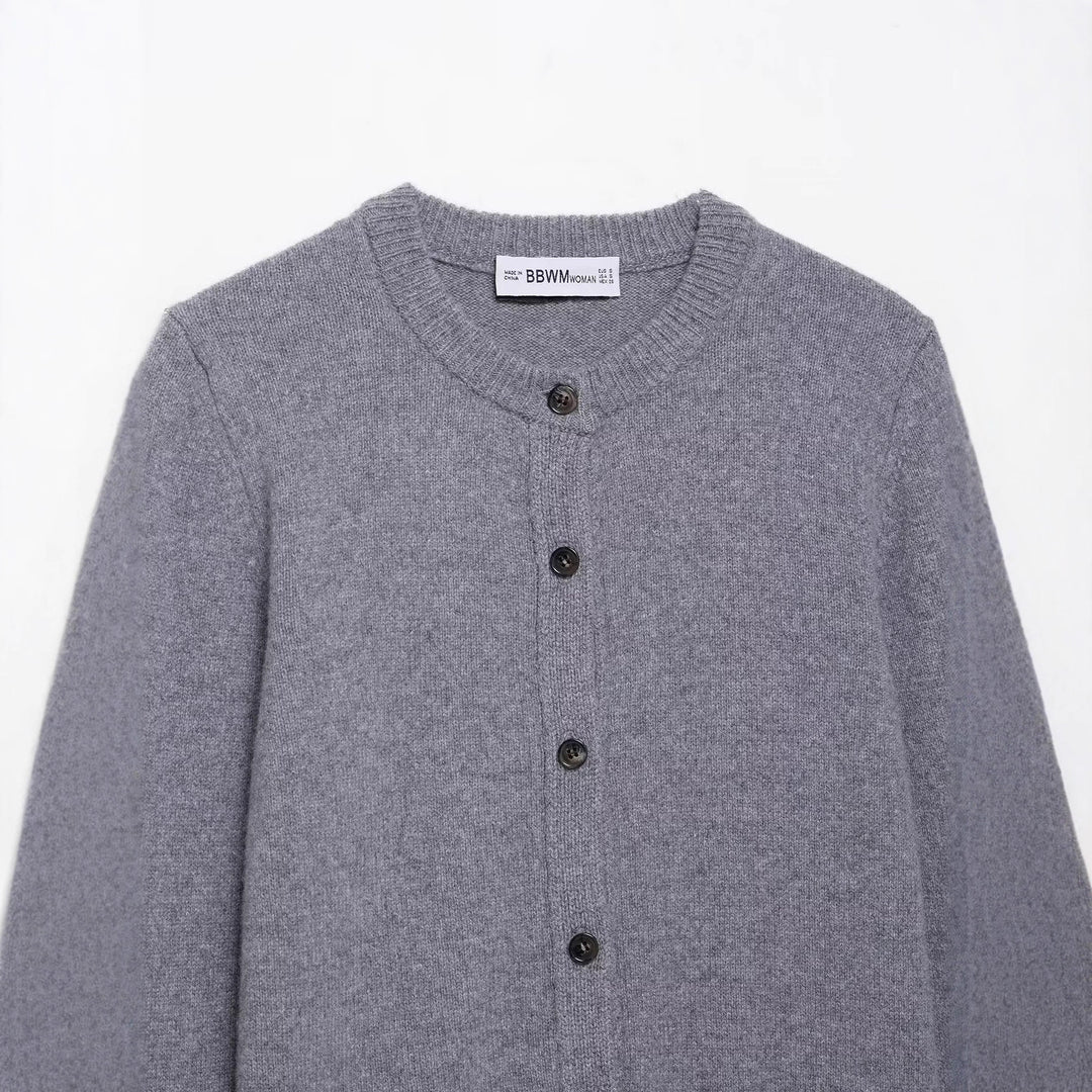 Women Short-Cut Fine Knit Cardigan with Round Neck and Ribbed Cuffs Mune Fashion