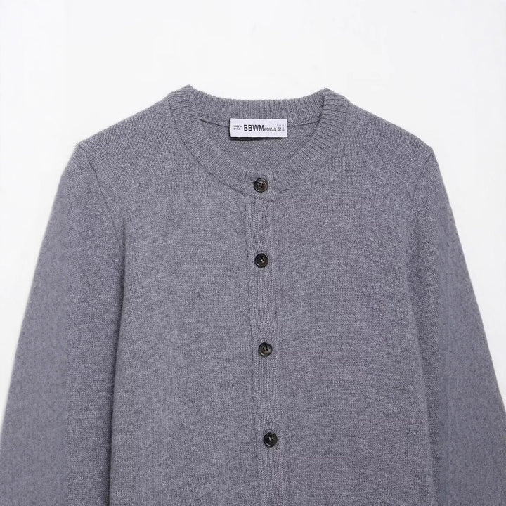 Women Short-Cut Fine Knit Cardigan with Round Neck and Ribbed Cuffs Mune Fashion