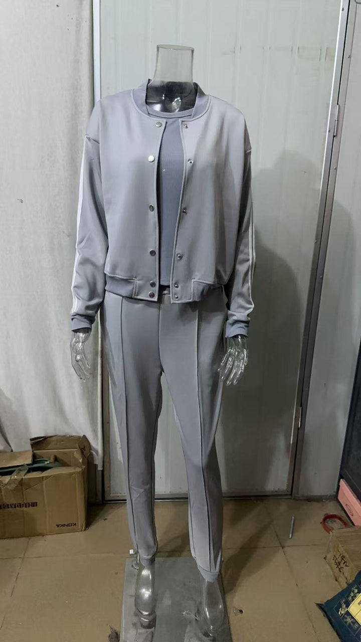 Women's trendy jogging suit set with college jacket, short top and slim-fit jogging pants Mune Fashion