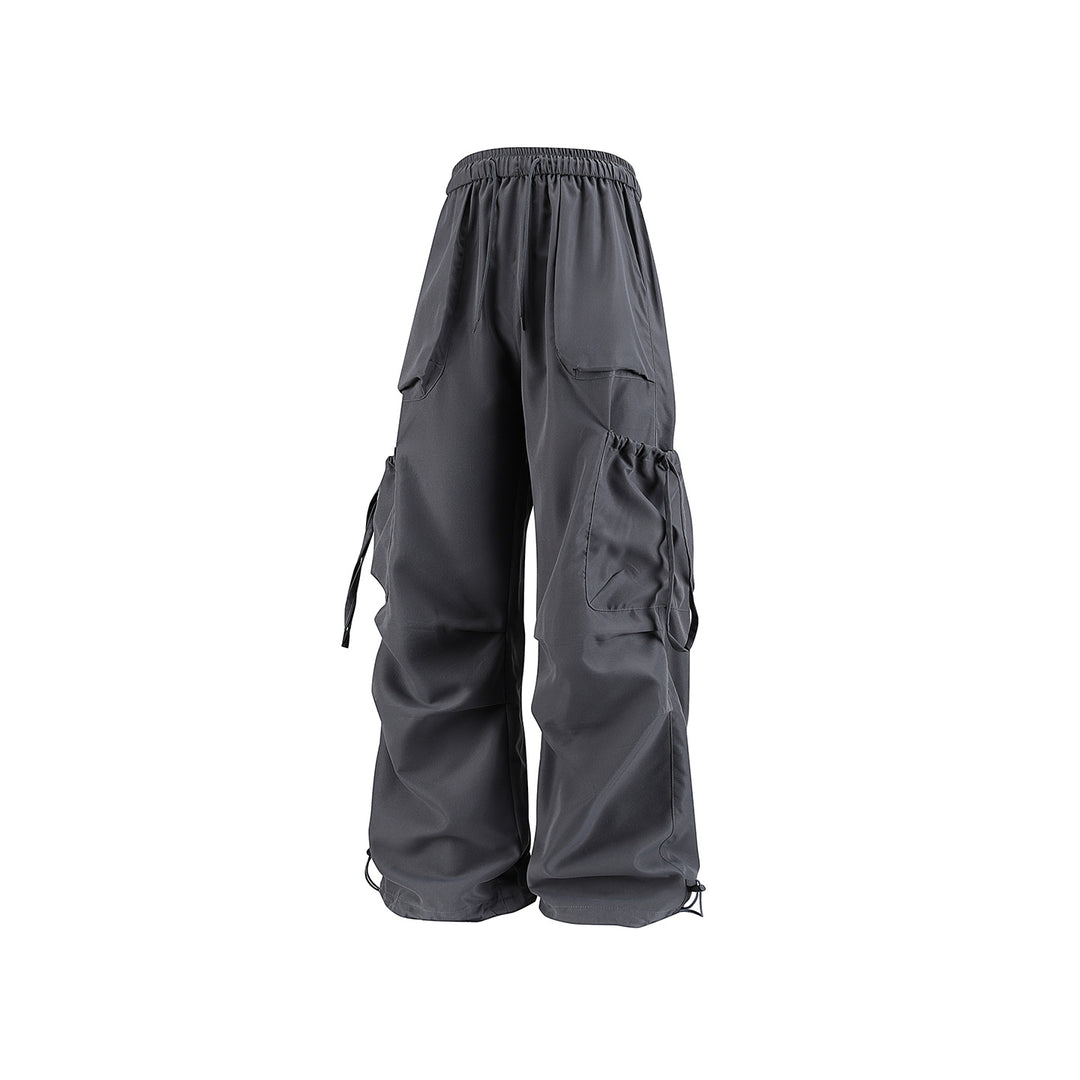 Men's Oversized Cargo Trousers in Baggy Utility Cut with Elastic Waistband, Flap Pockets and Adjustable Hem Closures Mune Fashion