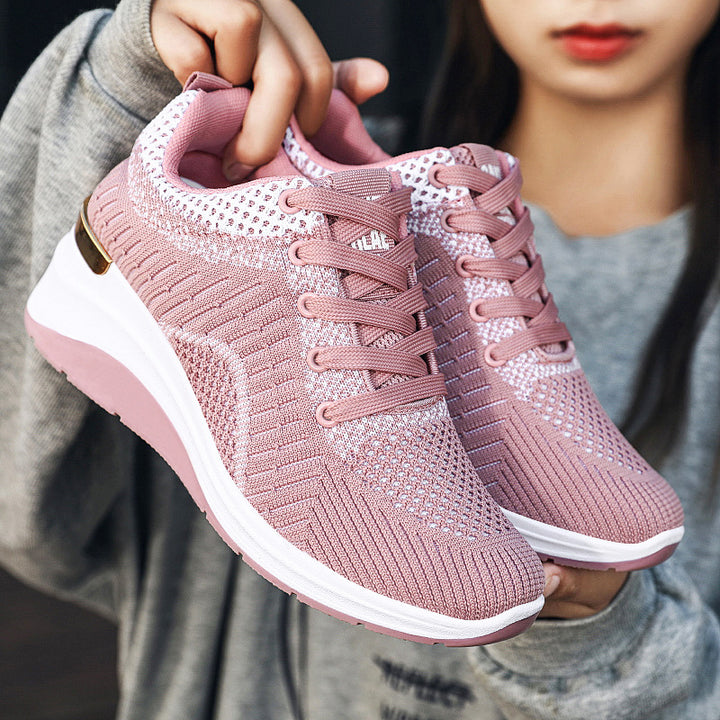 Women's knitted wedge sneaker with breathable knitted upper material, padded comfort insole and non-slip profile sole Mune Fashion