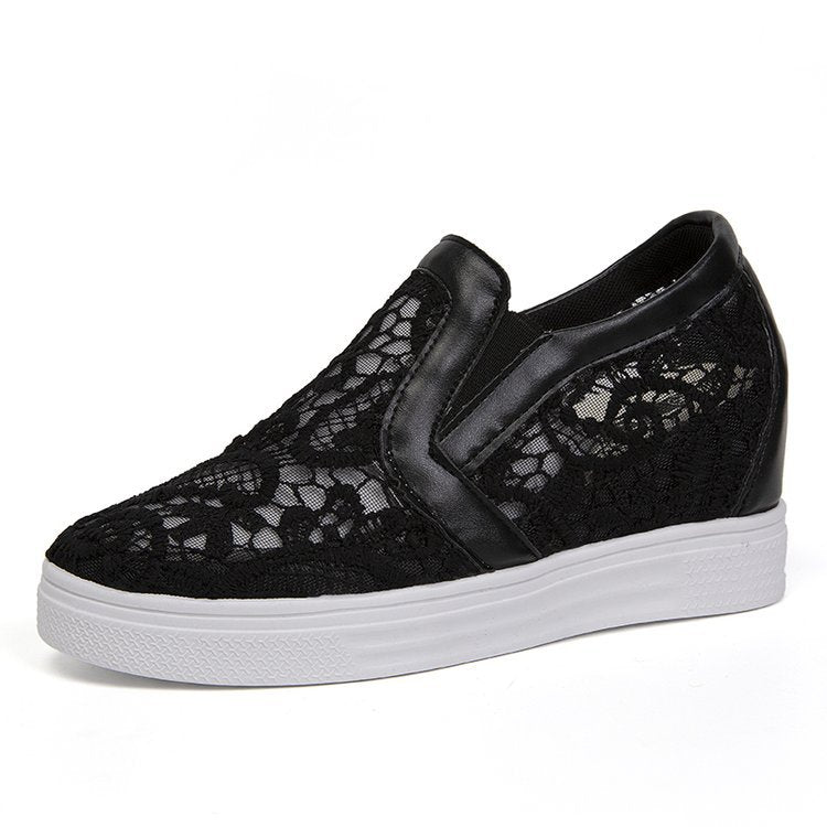 Damen Slip-On Keil-Sneaker mit Spitzen-Obermaterial Mune Fashion