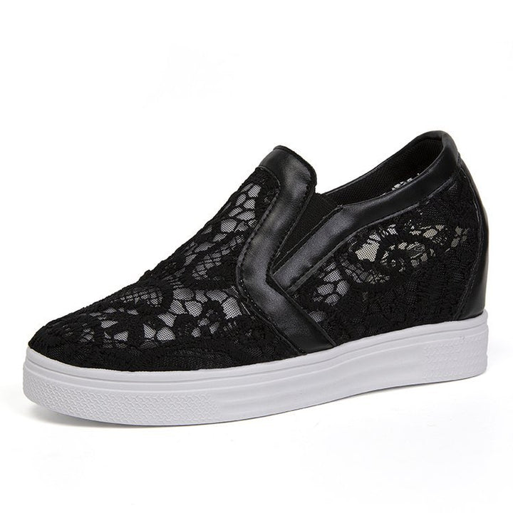 Damen Slip-On Keil-Sneaker mit Spitzen-Obermaterial Mune Fashion