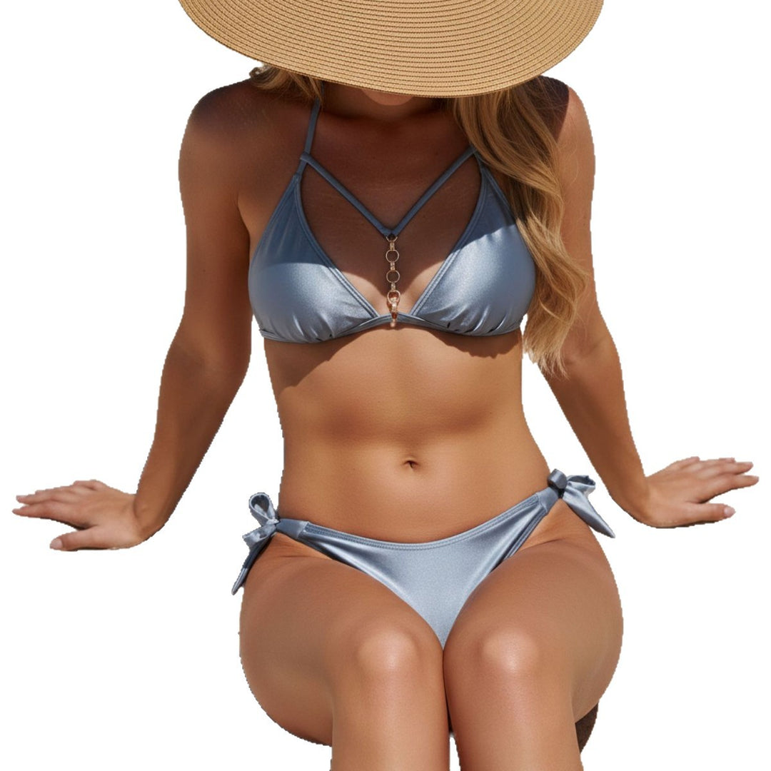 Ladies triangle bikini with fashionable details and adjustable straps Mune Fashion