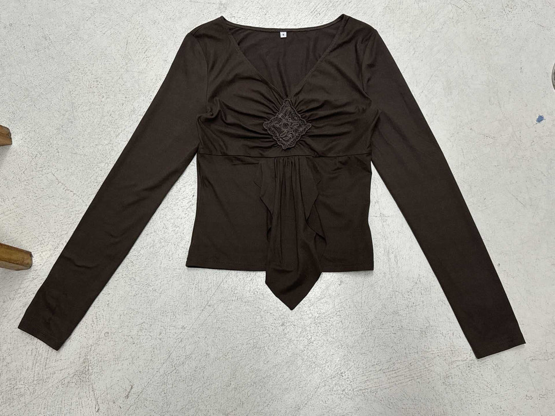 Women's figure-hugging long sleeve shirt with draped front and crocheted central applique Mune Fashion