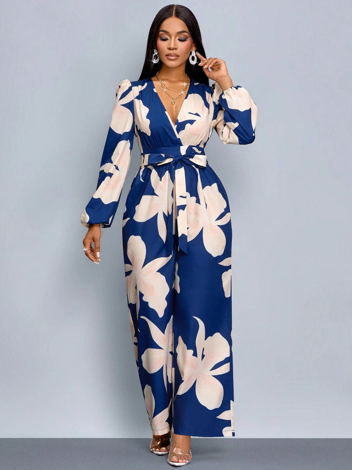Women Elegant Maxi Dress with Deep V-Neck and Novoline Mune Fashion