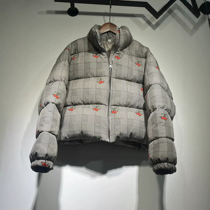 Women's short-cut quilted down-look jacket with stand-up collar and cherry embroidery Mune Fashion