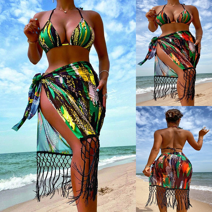 Women's bikini set with playful pattern and fringed pareo Mune Fashion