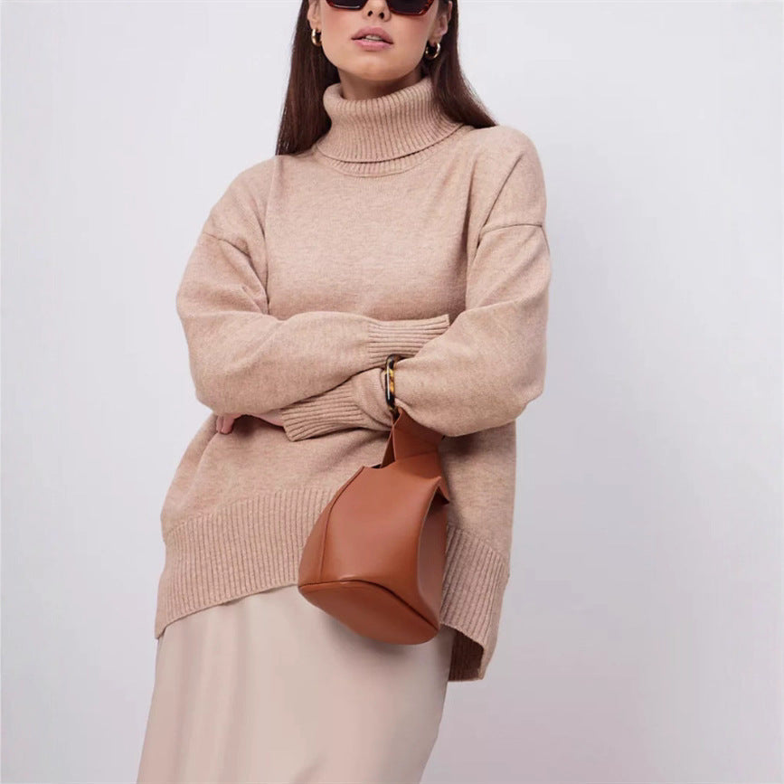 Ladies Boxy Turtleneck Sweater made of fine fine knit with dropped shoulders Mune Fashion
