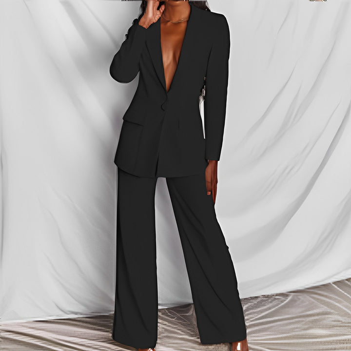 Women's elegant tailored two-piece with deep V lapel, single-button blazer and wide pleated trousers Mune Fashion