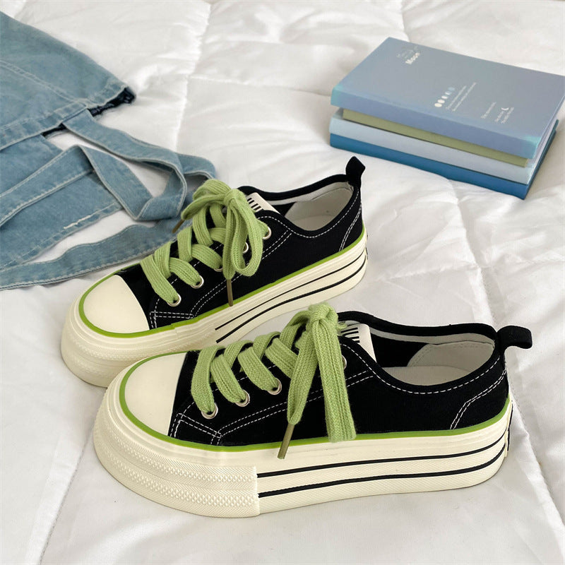 Women Trendy Sneakers with Thick Sole and Fashionable Details Mune Fashion
