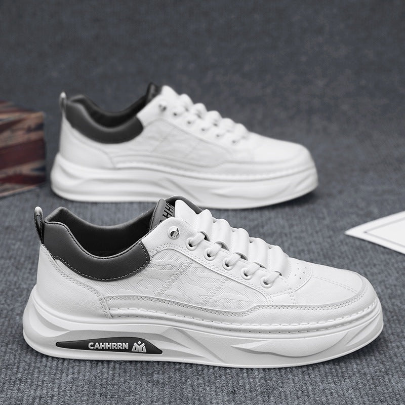 Unisex minimalist platform sneaker made of textured synthetic leather with padded heel collar and sculpted outsole Mune Fashion