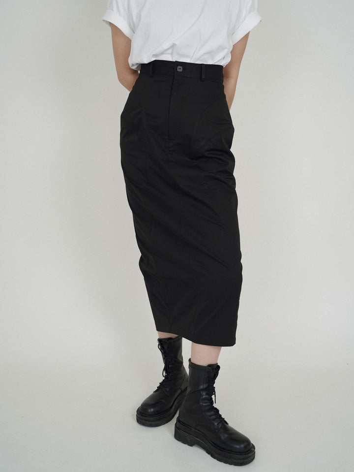 Ladies Elegant Midi Skirt with Innovative Cut Mune Fashion
