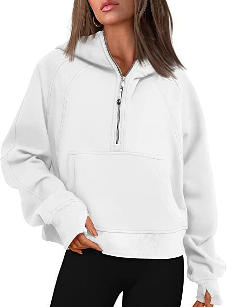 Women's short cut hoodie with half zipper and kangaroo pocket Mune Fashion
