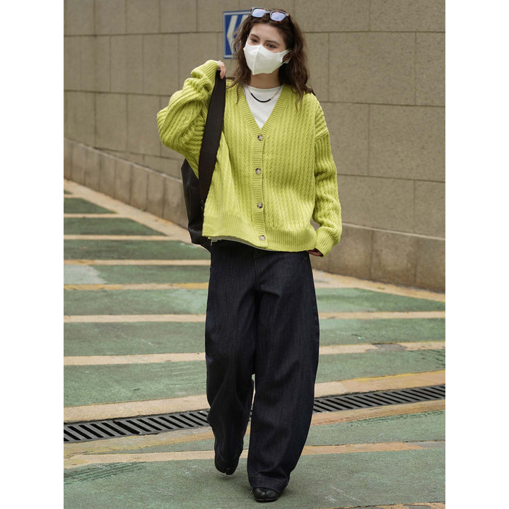 Women's Ergonomic Face Mask with Filter Pocket and Soft Ear Loops Mune Fashion