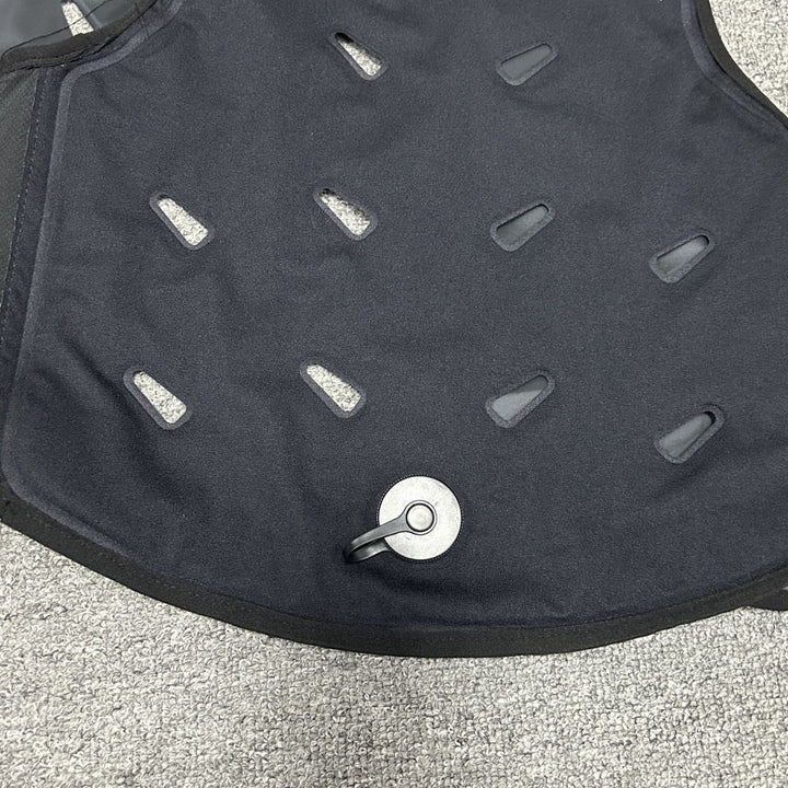Unisex nan evaporative cooling vest with steam cooling, ventilation slits and zipper Mune Fashion