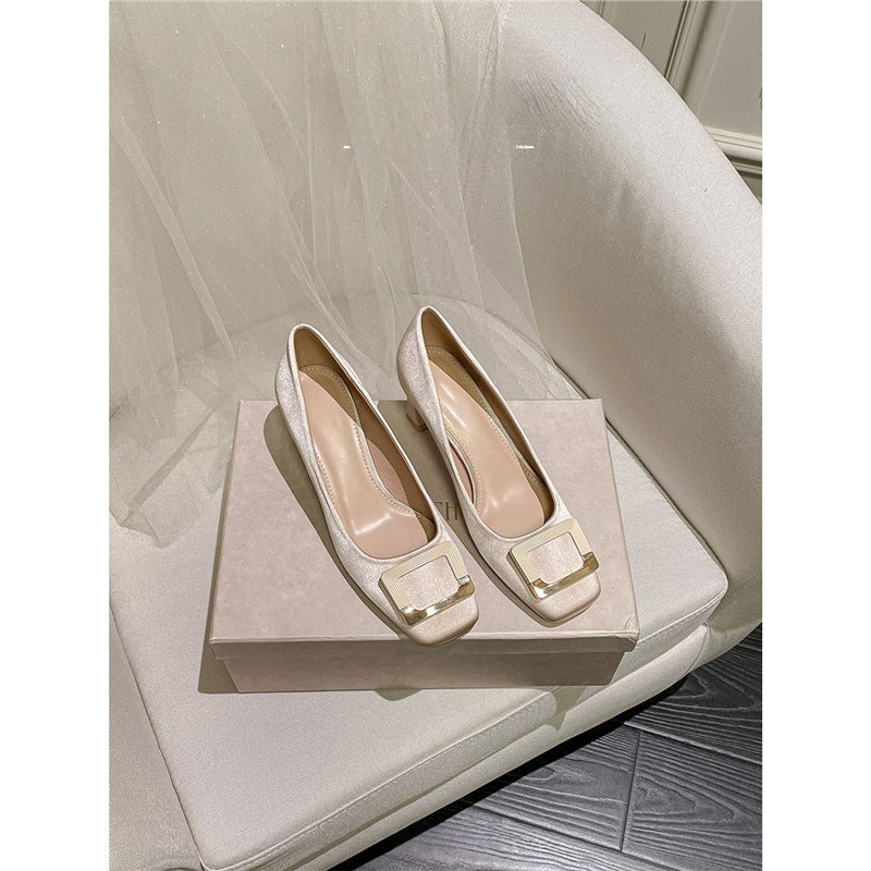 Ladies' satin pumps with square toe, low block heel, and decorative metal buckle Mune Fashion