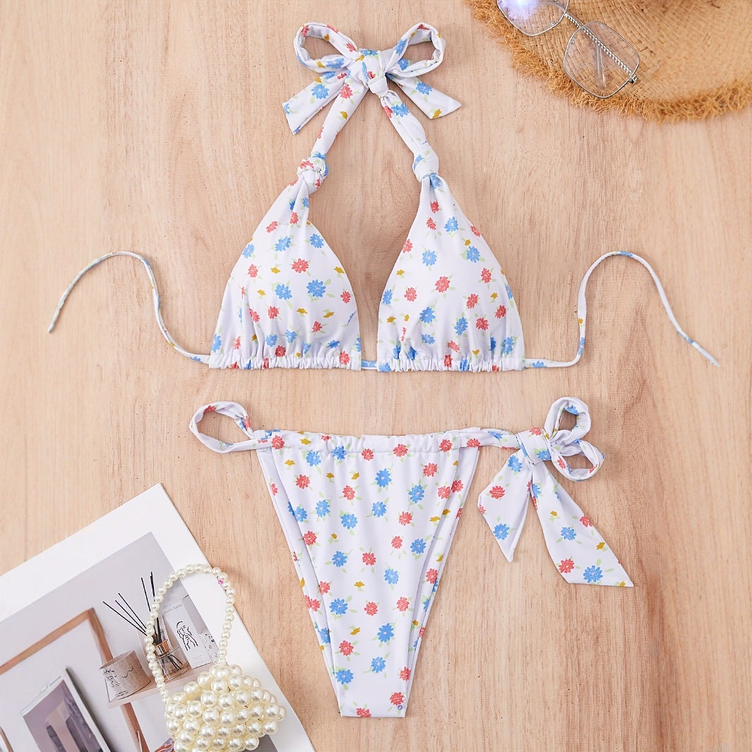 Women's floral patterned triangle bikini with playful tie Mune Fashion