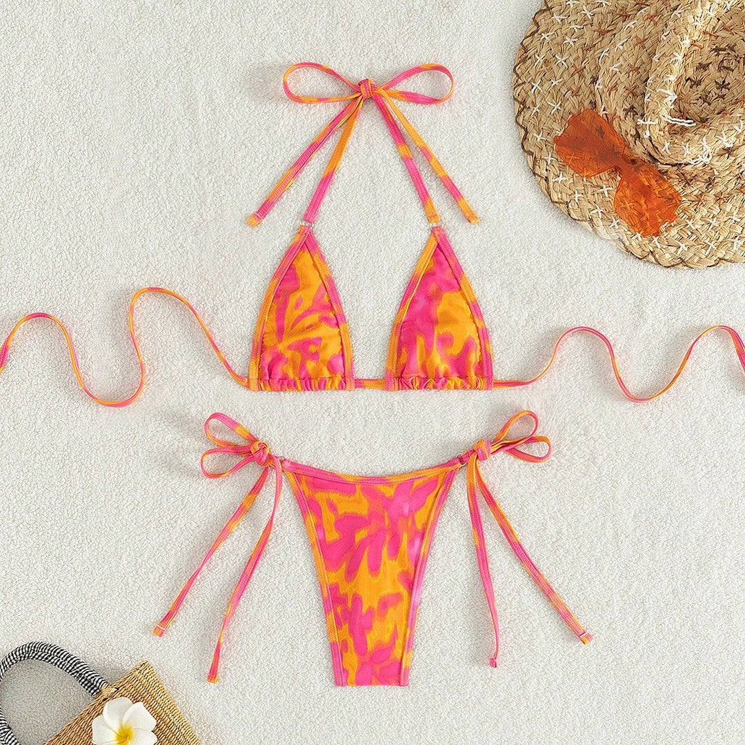 Women’s triangle bikini with adjustable ties and striking color pattern Mune Fashion