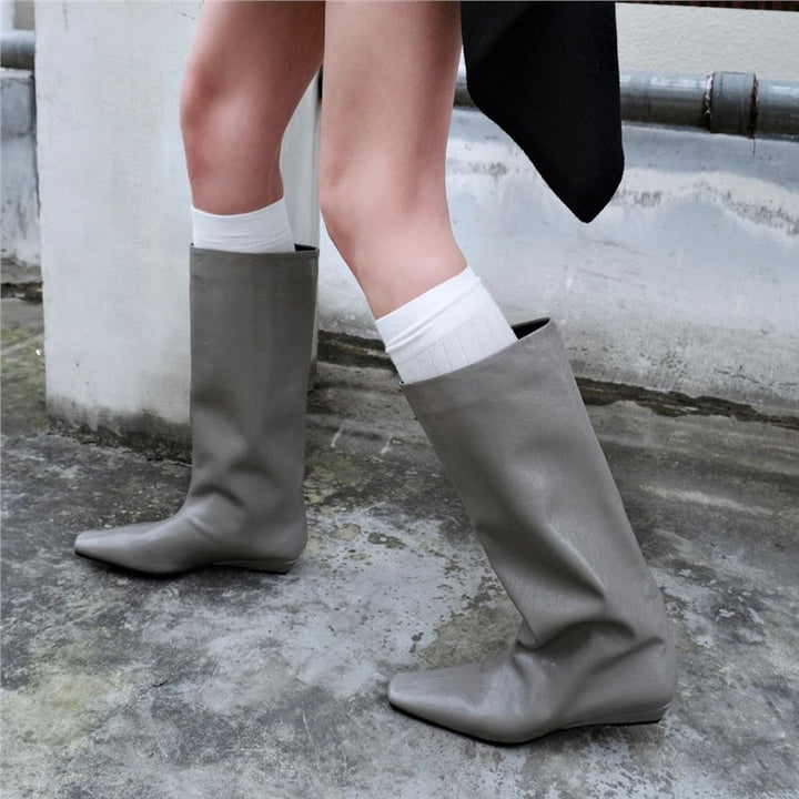 Women Soft Knee-High Slouch Boots with Pointed Toe Shape and Ergonomic Flat Sole Mune Fashion
