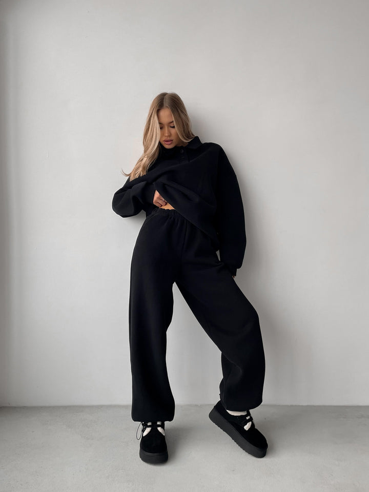 Women's Polo Sweatshirt and Relax Fit Jogging Pants Set made of French Terry Mune Fashion
