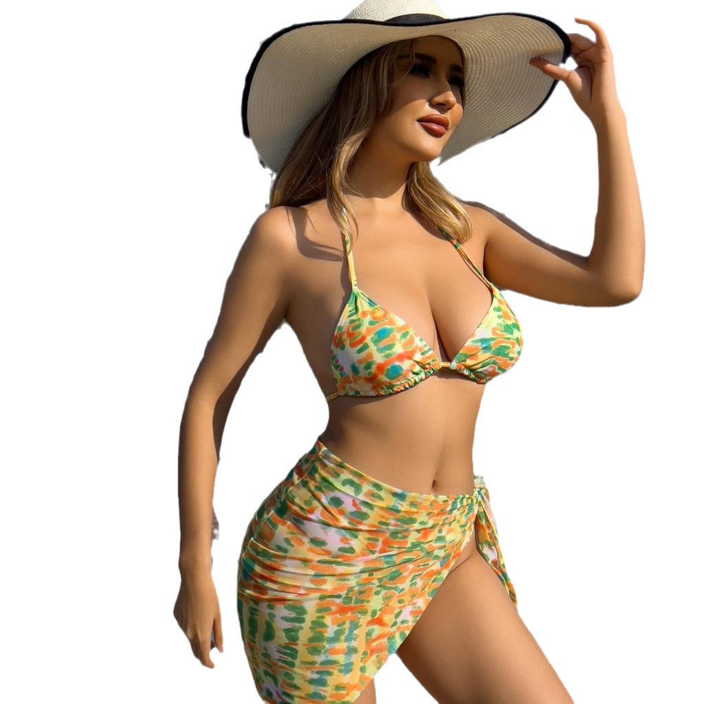 Women's triangle bikini with stylish check pattern and practical wrap robe Mune Fashion