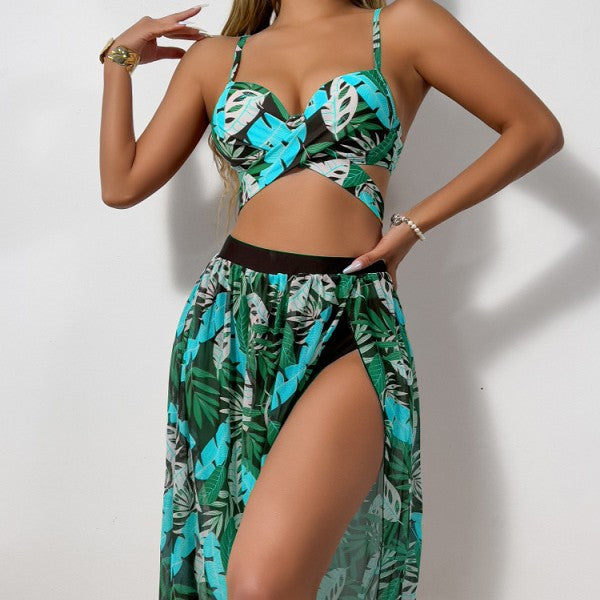 Ladies' two-piece swimwear with high leg cut and floral design Mune Fashion