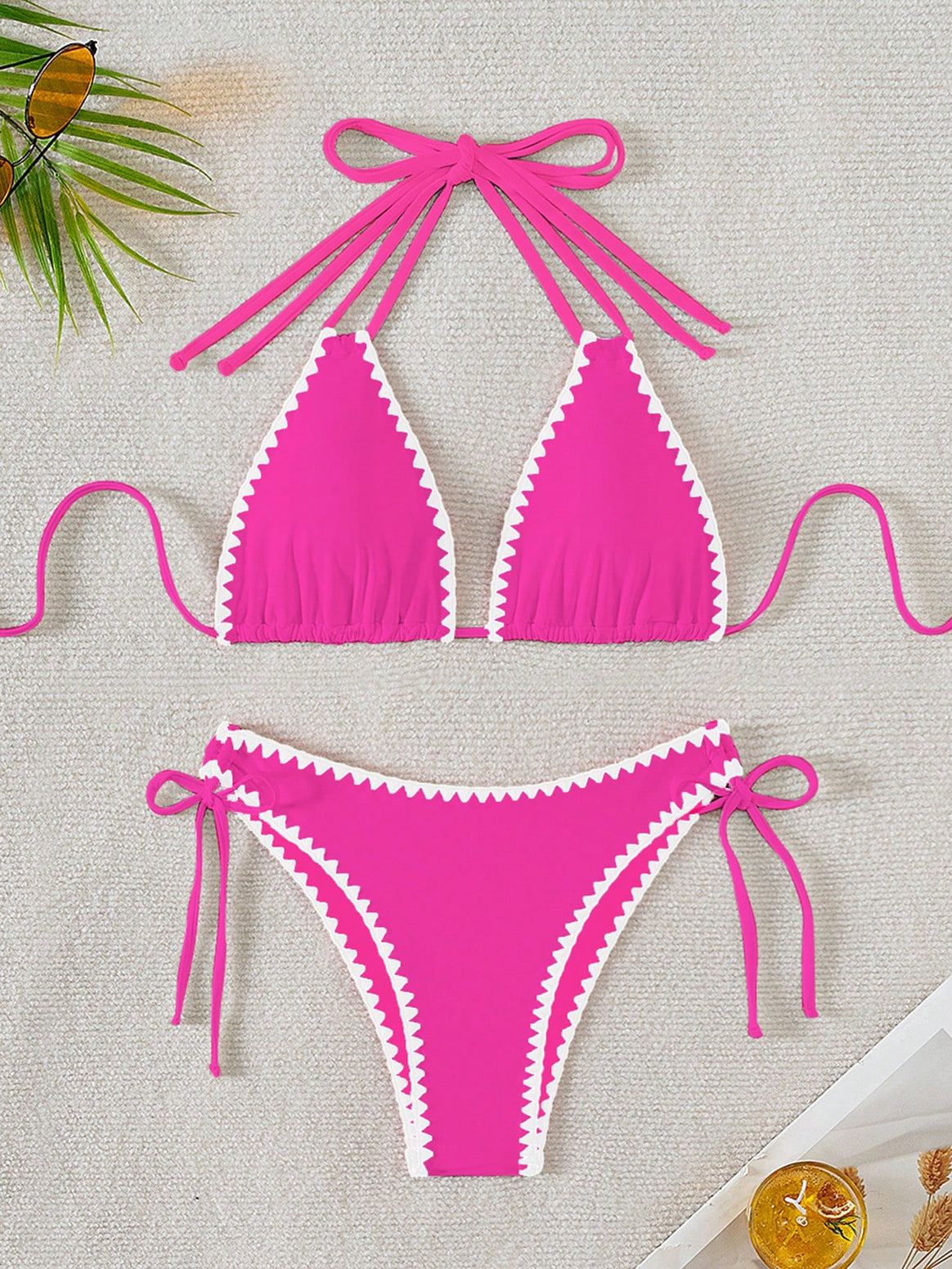 Women's triangle bikini with playful contrast seams Mune Fashion
