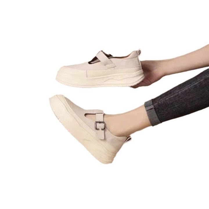 Women’s platform sneaker with fashionable strap and breathable textile upper Mune Fashion