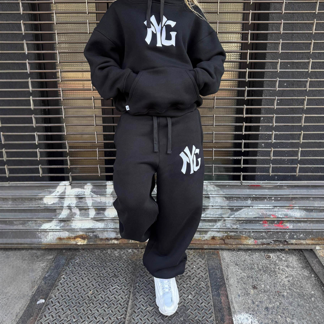 Unisex oversized hooded sweatshirt jacket with two-way zipper and logo application Mune Fashion