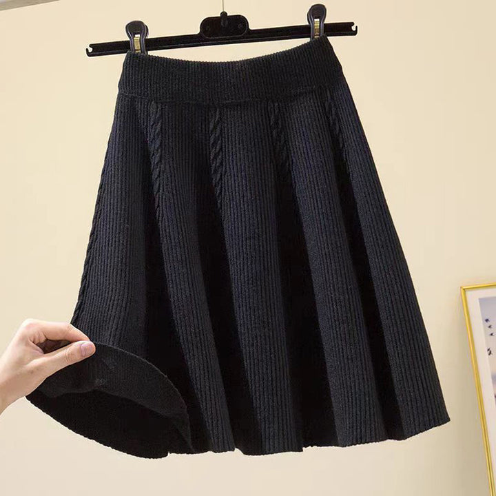Ladies' calf-length knitted skirt with cable pattern Mune Fashion