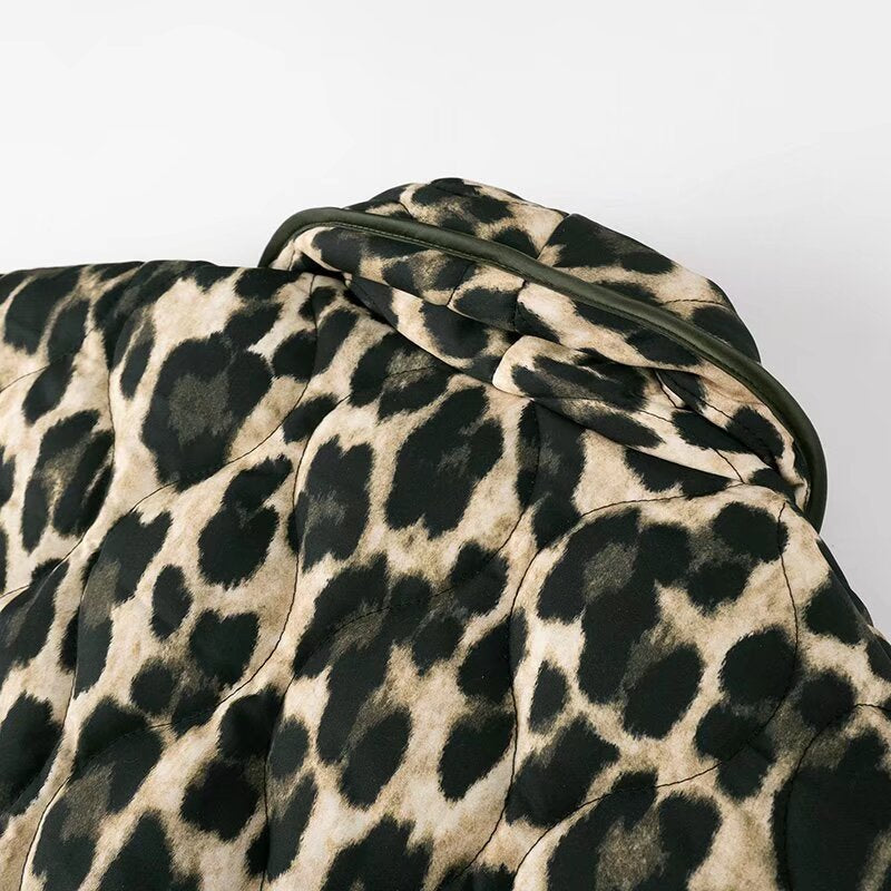 Ladies short jacket with leopard print, boxy silhouette and shawl collar Mune Fashion