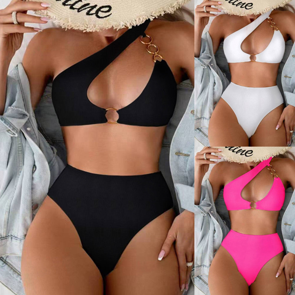 Women's bikini set with asymmetrical strap cut and elegant ring detail Mune Fashion