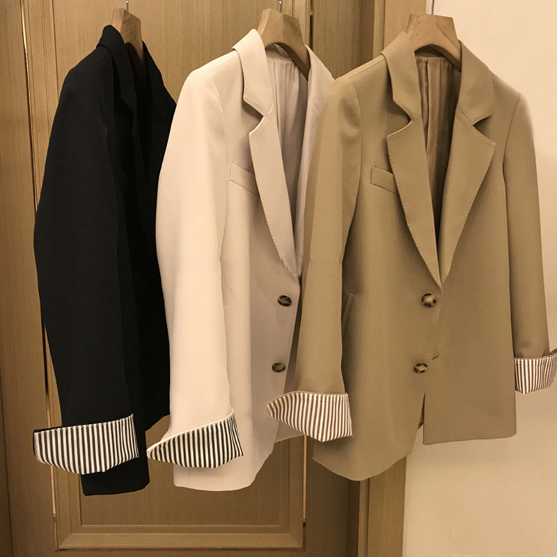 Women's Elegant Blazer with Contrasting Sleeve Cuffs Mune Fashion