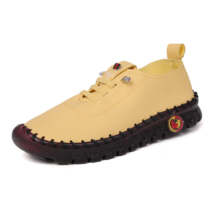 Women's lightweight casual sneakers with hand-stitched welt seam, elastic lacing system and profiled rubber sole Mune Fashion