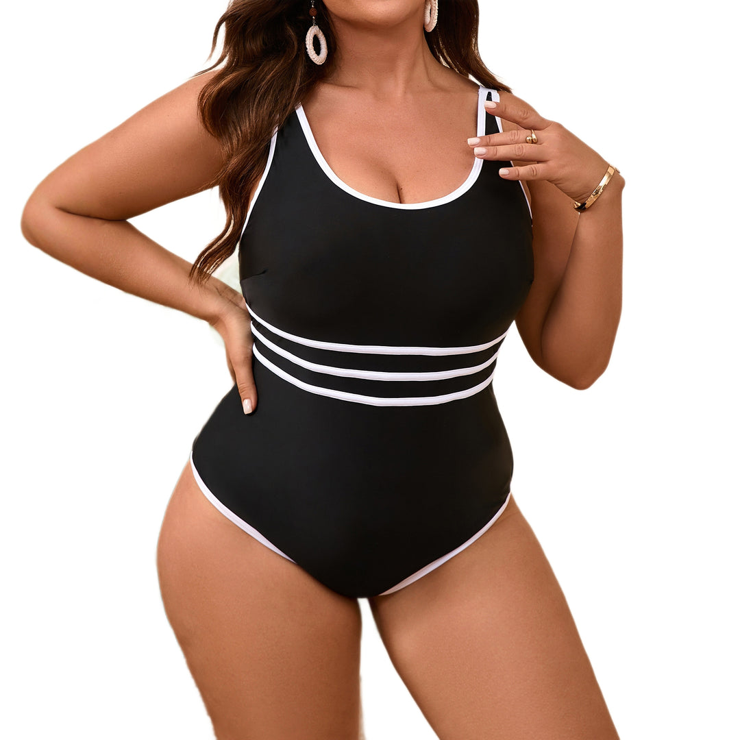 Women's Elegant Swimsuit with Figure-Hugging Design Mune Fashion