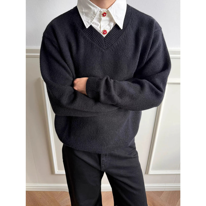 Men's Classic V-Neck Sweater Mune Fashion