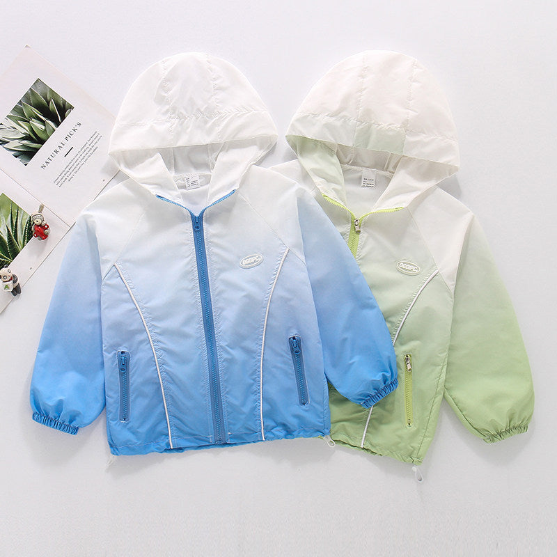 Women's lightweight hooded windbreaker with zipper and concealed pockets Mune Fashion