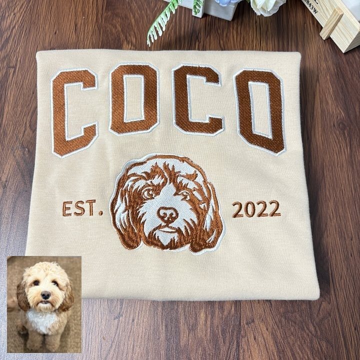 Unisex Embroidered College Sweatshirt with Dog Portrait and Vintage Logo Mune Fashion