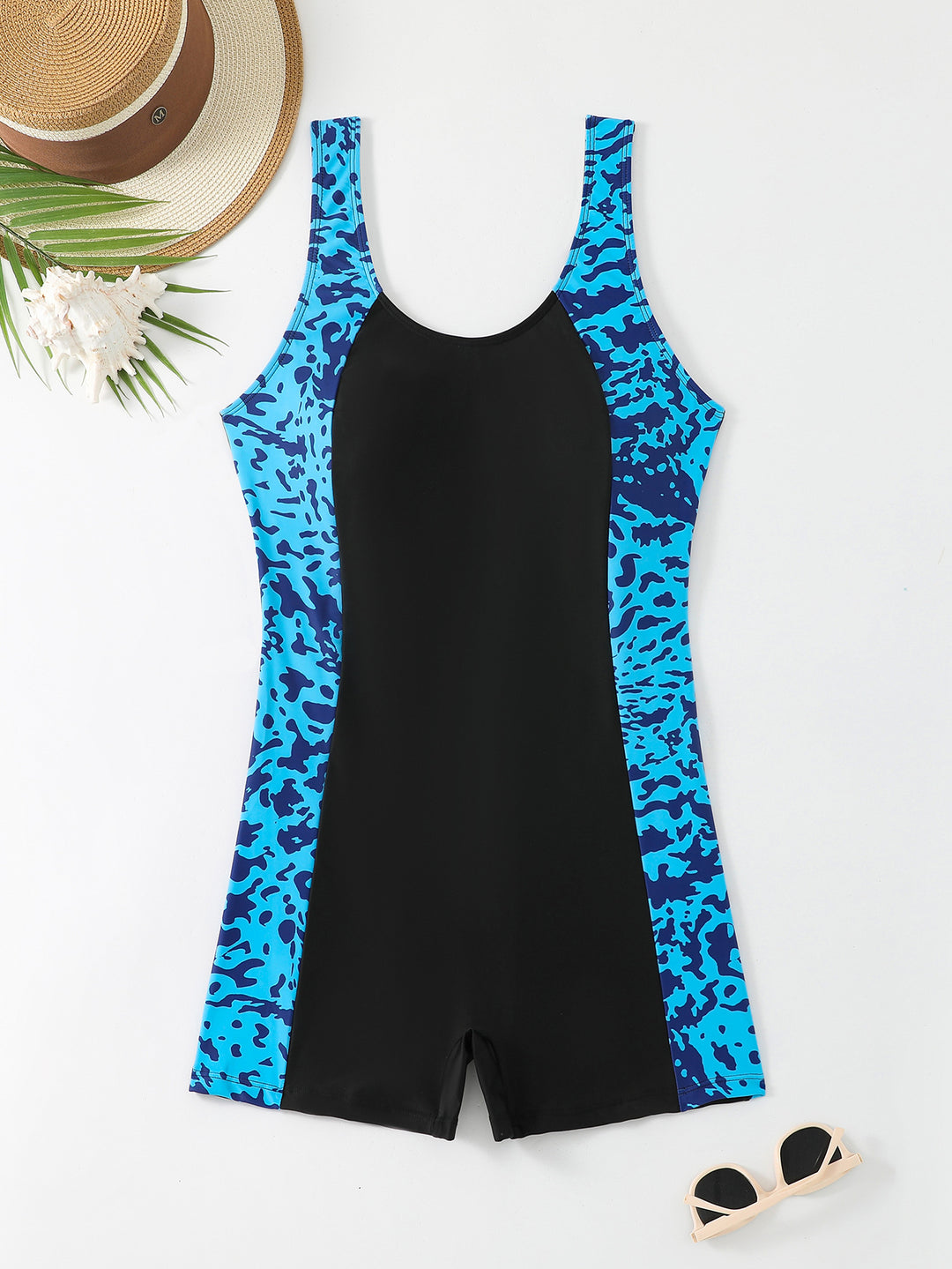 Women’s sporty swimsuit with fashionable pattern Mune Fashion