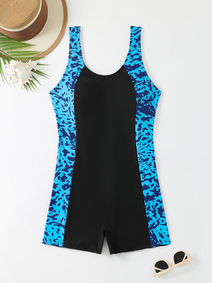 Women’s sporty swimsuit with fashionable pattern Mune Fashion
