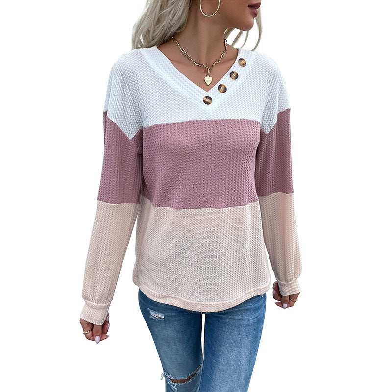 Women's yarn-structured color block pullover with V-neck and decorative button placket Mune Fashion