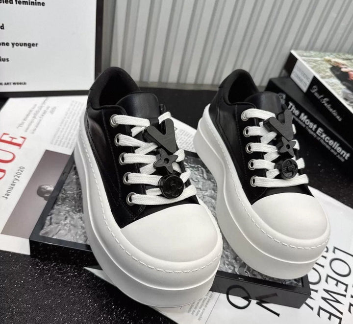 Women's Fashion Sneakers with Eye-Catching Design Mune Fashion