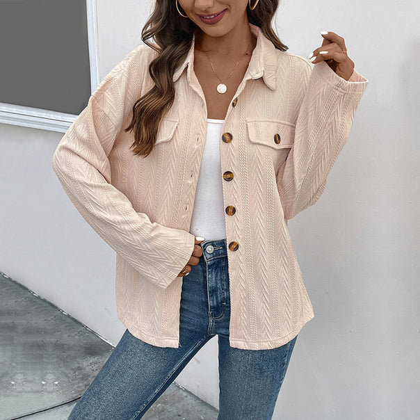 Women Lightweight Structured Shirt Jacket with Breast Pockets and Horn Look Buttons Mune Fashion
