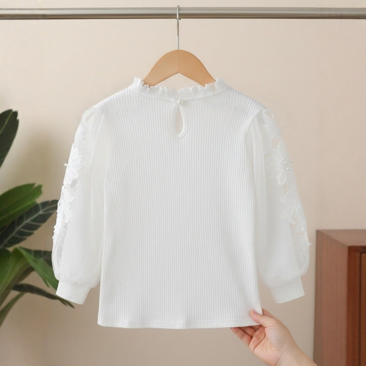 Girl's blouse with puff sleeves and floral lace trim Mune Fashion